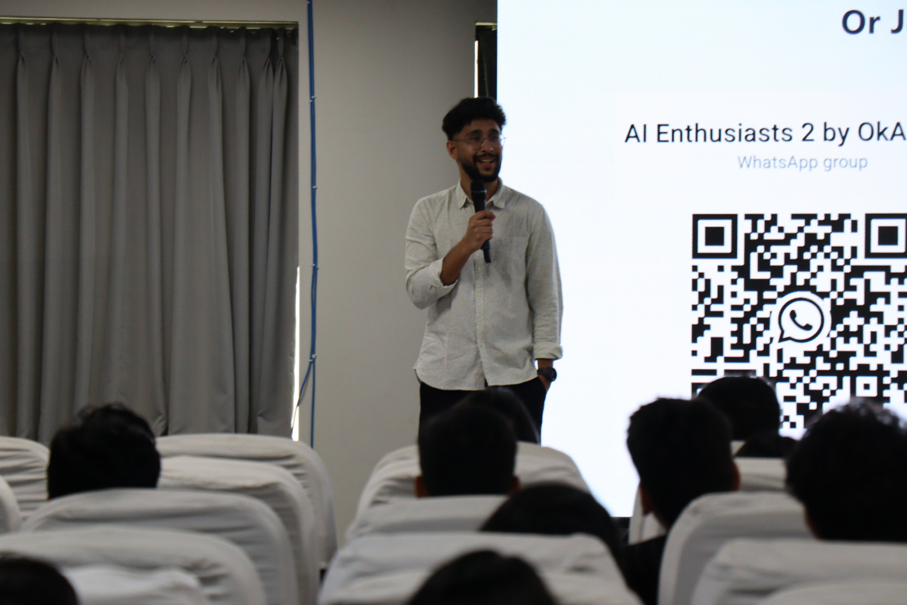 AI enthusiasts workshop with WhatsApp community